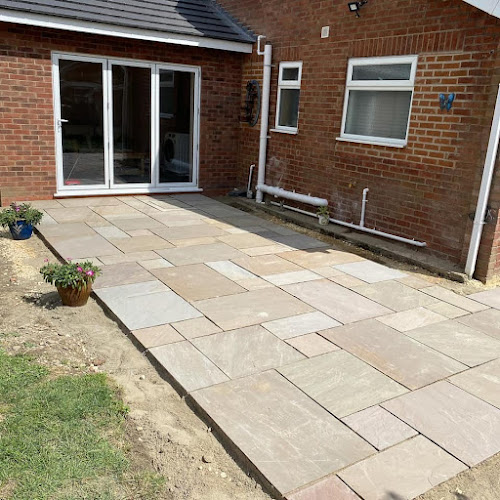 AMR GROUNDWORKS || AMR DRIVEWAYS || CONCRETE EXPERTS || - Lincoln