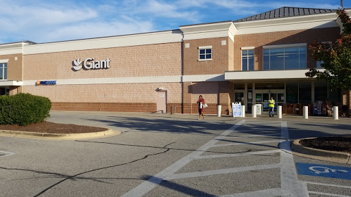 Giant, 200 Rosewick Rd, La Plata, MD 20646, USA, 