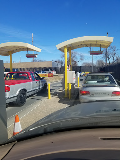 Car Wash «Zips Car Wash», reviews and photos, 3825 W Maple St, Wichita, KS 67213, USA