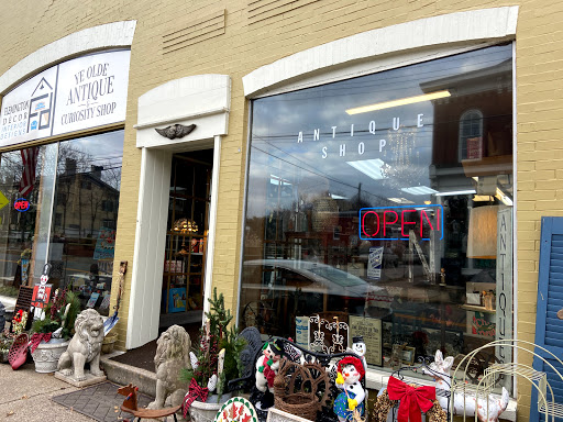 Ye Olde Antique & Curiosity Shop