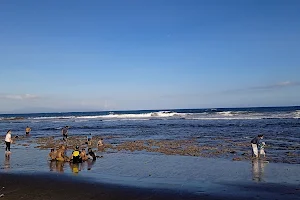 Kubur beach image