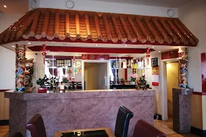 Benny's Chinese Takeaway & Noodle Bar image