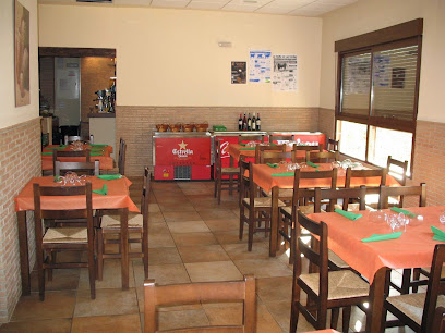 Bar Restaurante 7 Vidas - C. Latoneros, 21, 12414 Algimia de Almonacid, Castellón, Spain