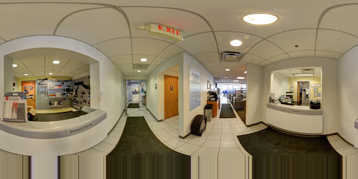 Used Car Dealer «McGrath Nissan», reviews and photos, 945 E Chicago St, Elgin, IL 60120, USA