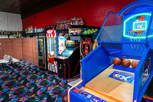 Bowling Alley «Country Lanes», reviews and photos, 30250 W Nine Mile Rd, Farmington Hills, MI 48336, USA