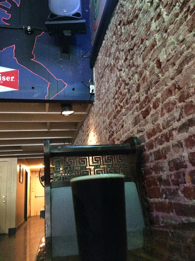 Jerrys Pizza & Pub image
