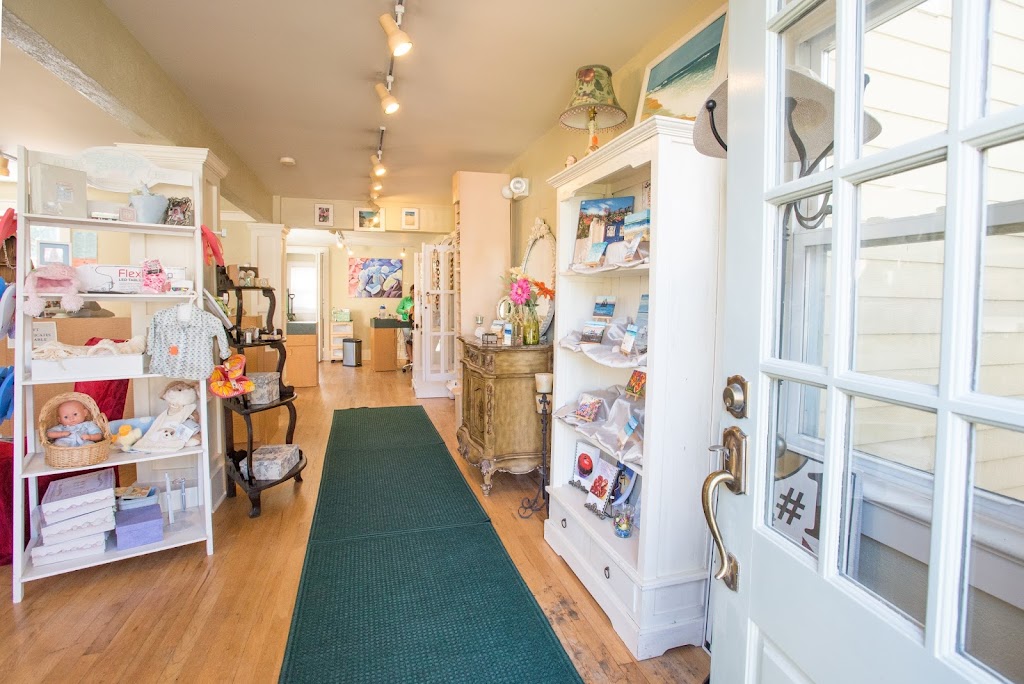 Creative Designs Nail Salon 11941