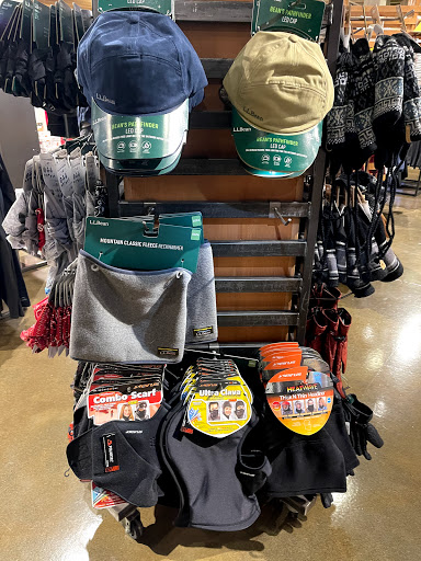 Clothing Store «L.L. Bean», reviews and photos, 75 Evergreen Way, South Windsor, CT 06074, USA