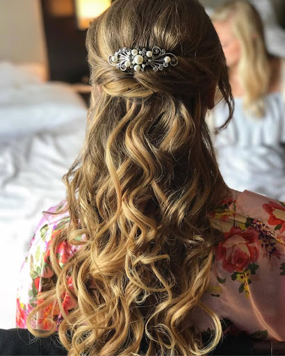 Hair Salon «Canvas Salon and Skin Bar», reviews and photos, 3893 W Powell Rd, Powell, OH 43065, USA