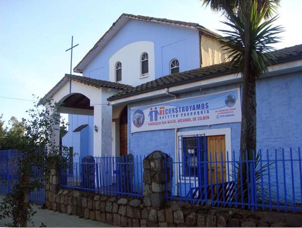 Opiniones de Iglesia Católica San Miguel Arcángel en Colbún - Iglesia