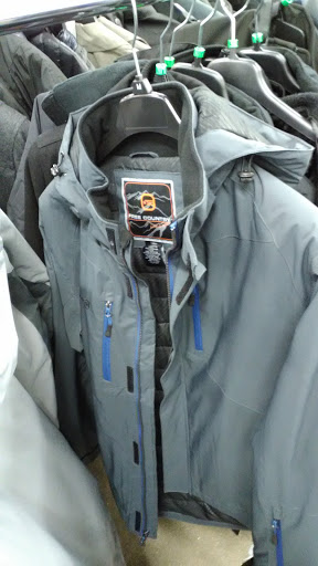 Clothing Store «Burlington Coat Factory», reviews and photos, 3475 Westdale Dr SW, Cedar Rapids, IA 52404, USA