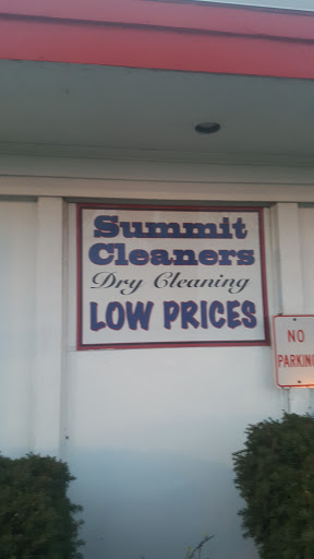 Dry Cleaner «Summit Drive-In Cleaners Inc», reviews and photos, 219 Union Ave, New Haven, CT 06519, USA