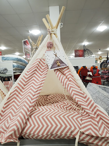 Department Store «T.J. Maxx & HomeGoods», reviews and photos, 221 N West End Blvd, Quakertown, PA 18951, USA