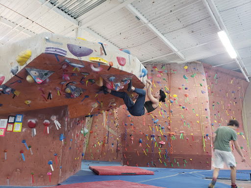 Rock Climbing Gym «Philadelphia Rock Gym - East Falls», reviews and photos, 3500 Scotts Ln B-3, Philadelphia, PA 19129, USA