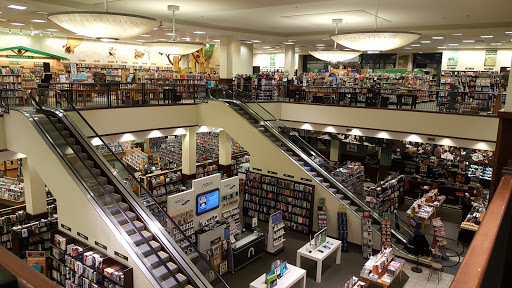 Book Store «Barnes & Noble Booksellers Ventura», reviews and photos, 4820 Telephone Rd, Ventura, CA 93003, USA