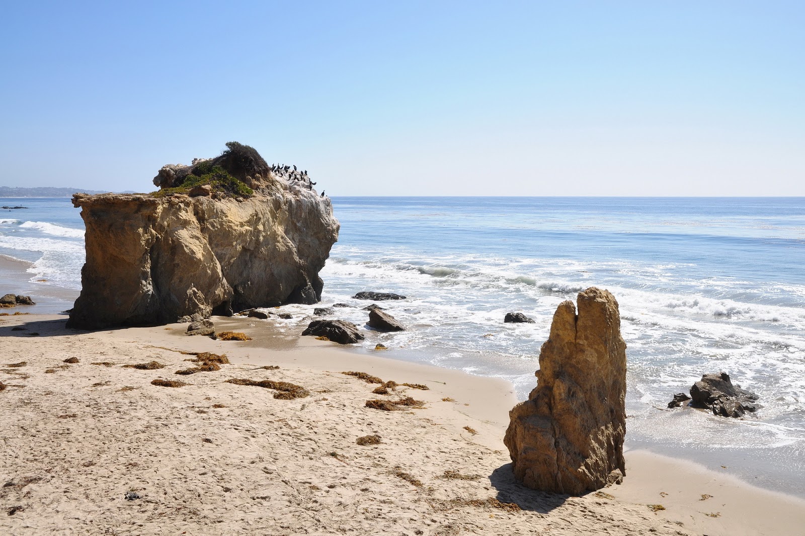 Photo of El Matador Beach surrounded by mountains
