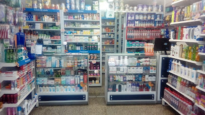 Droguería Farmacenter Cra. 11 #81 - 28, El Nogal, Chapinero