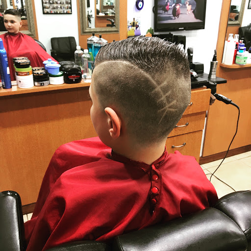 Barber Shop «Clubman Barbershop», reviews and photos, 1300 Montauk Hwy, Oakdale, NY 11769, USA