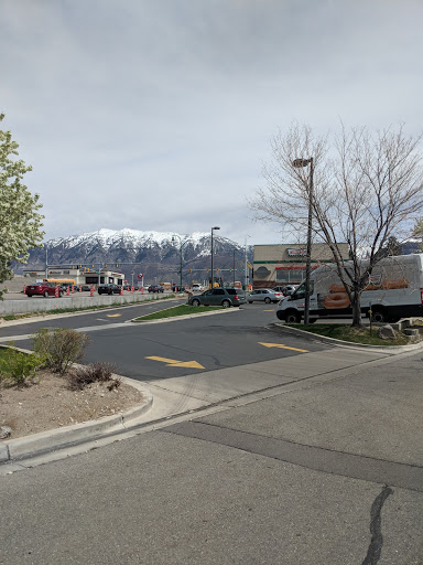 Bakery «Krispy Kreme Doughnuts», reviews and photos, 417 W University Pkwy, Orem, UT 84057, USA