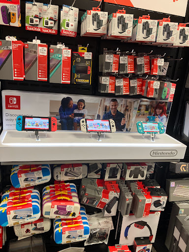 Video Game Store «GameStop», reviews and photos, 4828 Ridge Rd, Brooklyn, OH 44144, USA