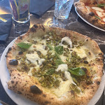 Photo n°1 de l'avis de Giulia16. fait le 14/05/2024 à 13:42 sur le  Isabella De Cham Pizza Fritta à Naples