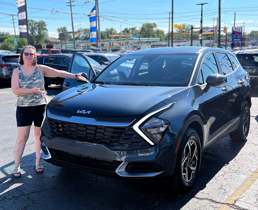 Car Dealer «Spitzer Kia Cleveland», reviews and photos, 3414 Brookpark Rd, Cleveland, OH 44134, USA