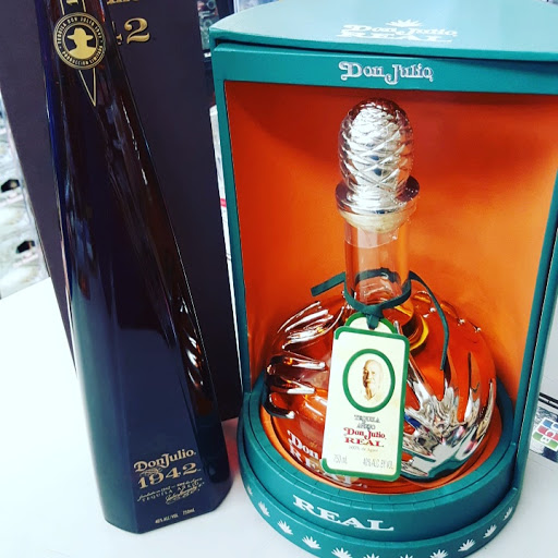 Party Store «Express Tobacco Vapor & Liqour Outlet», reviews and photos, 704 S Lapeer Rd, Lake Orion, MI 48362, USA