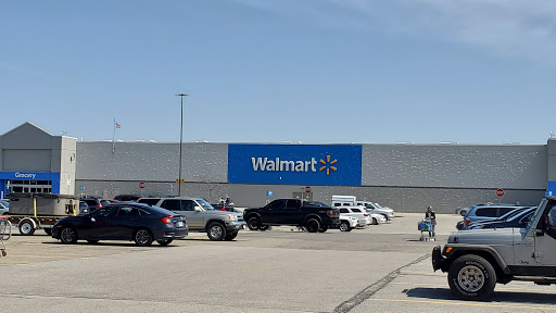 Department Store «Walmart Supercenter», reviews and photos, 222 E Smokerise Dr, Wadsworth, OH 44281, USA