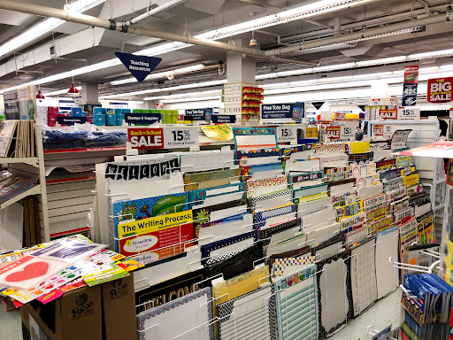 Educational Supply Store «Lakeshore Learning Store», reviews and photos, 969 Central Park Ave, Scarsdale, NY 10583, USA