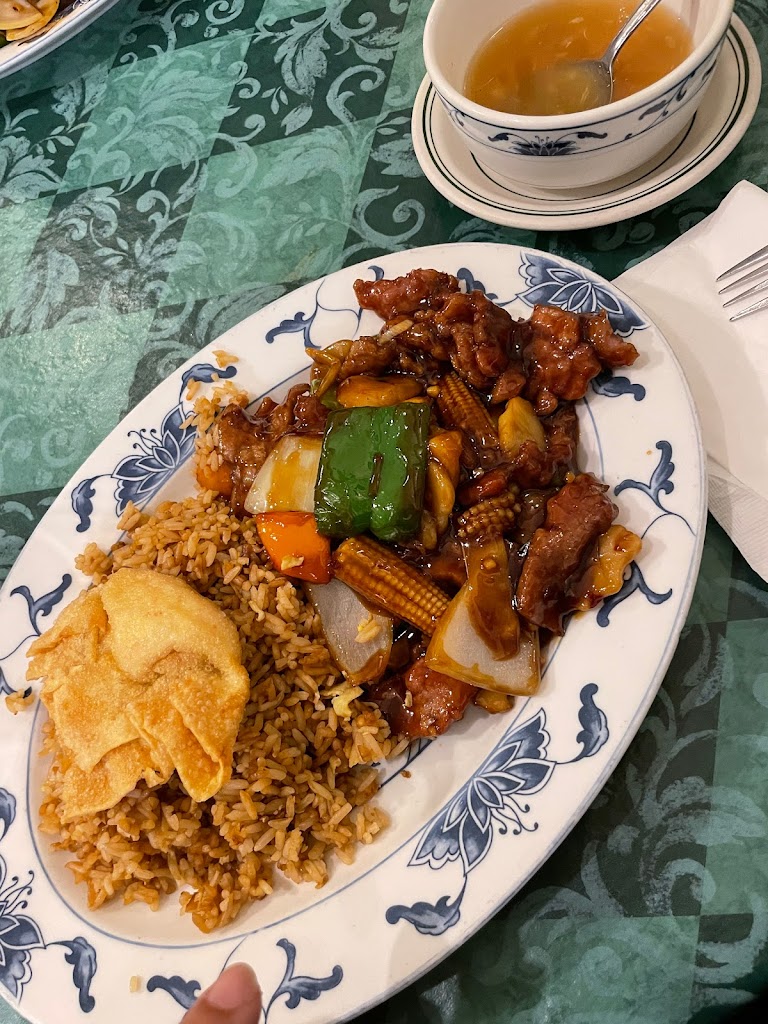 Tong's Hunan Restaurant 60062