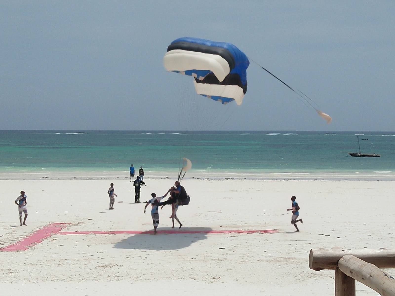 Galu Beach photo #8