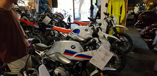 BMW Motorcycle Dealer «BMW Motorcycles of Ventura County», reviews and photos, 830 Tourmaline Dr, Newbury Park, CA 91320, USA