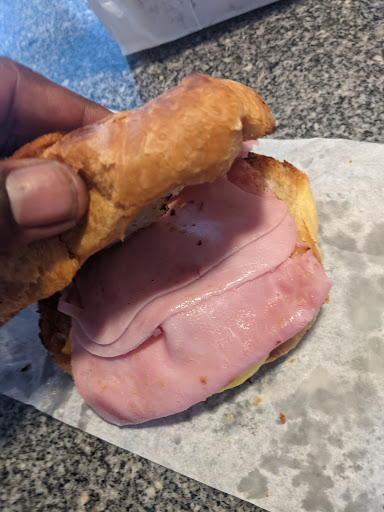 Donut Shop «Hole In One Donut 3», reviews and photos, 14406 N Florida Ave, Tampa, FL 33613, USA