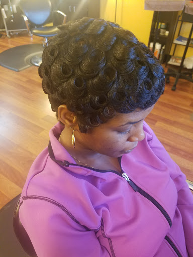 Beauty Salon «Upscale Salon & Weave Center», reviews and photos, 4447 Wade Green Rd, Kennesaw, GA 30144, USA