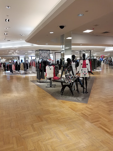 Department Store «Macys», reviews and photos