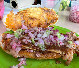 Cochinita tradicional en Cancún photo