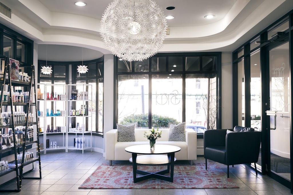 Salon Michael Domenic 02139