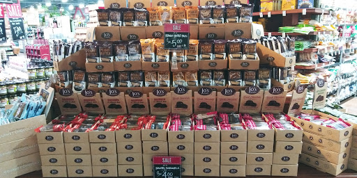 Grocery Store «Nugget Markets», reviews and photos, 1414 E Covell Blvd, Davis, CA 95616, USA