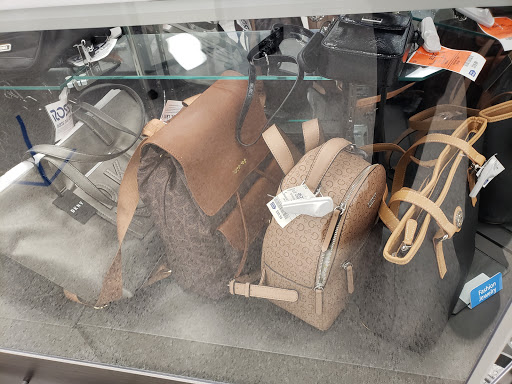 Clothing Store «Ross Dress for Less», reviews and photos, 5915 75th St, Kenosha, WI 53140, USA