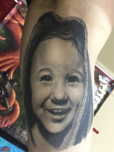 Tattoo Shop «Loose Screw Tattoo», reviews and photos, 3313 W Cary St, Richmond, VA 23221, USA