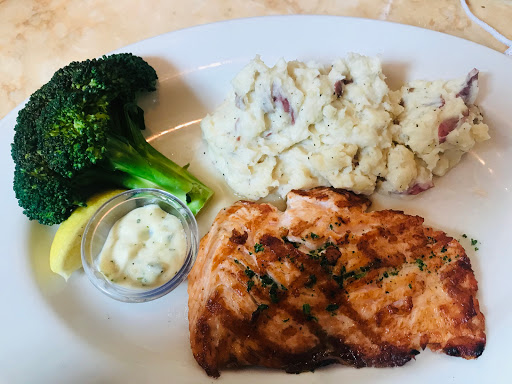 Restaurant «The Cheesecake Factory», reviews and photos, 210 Andover St, Peabody, MA 01960, USA