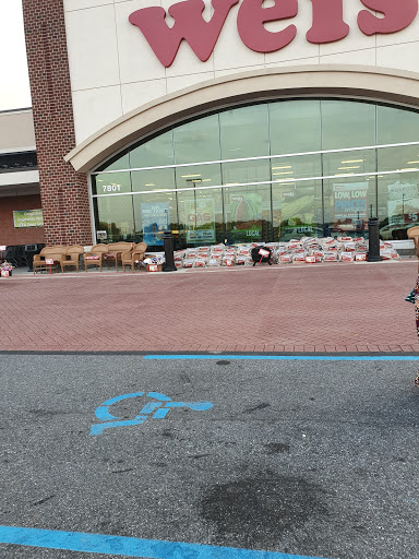 Grocery Store «Weis Markets», reviews and photos, Glenlivet Dr, Allentown, PA 18106, USA