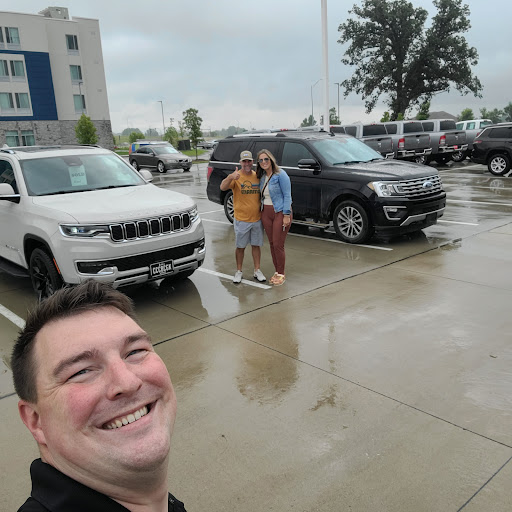 Car Dealer «Deery of Ames Chrysler Dodge Jeep Ram», reviews and photos, 1700 SE 16th St, Ames, IA 50010, USA