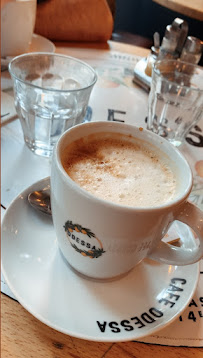 Cappuccino du Restaurant Café Odessa - Brasserie parisienne tendance - n°7