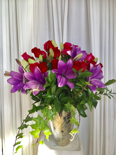 Florist «Thien Lan Florist», reviews and photos, 2955 Senter Rd # 10, San Jose, CA 95111, USA