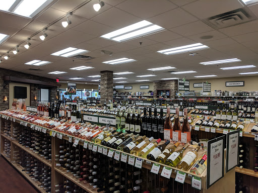 Liquor Store «Edina Liquor - 50th & France», reviews and photos, 3943 W 50th St, Edina, MN 55424, USA