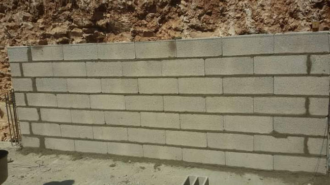 Comentários e avaliações sobre o Mercantlis-Construções Lda