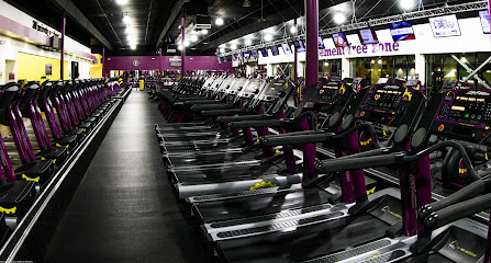 Planet Fitness - 2330 SE 182nd Ave, Portland, OR 97233, United States