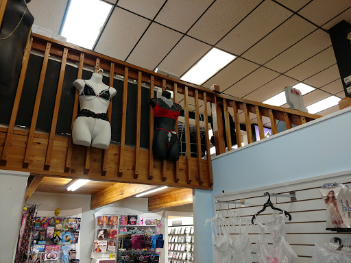 Adult Entertainment Store «Fairvilla Megastore», reviews and photos, 1740 N Orange Blossom Trail, Orlando, FL 32804, USA
