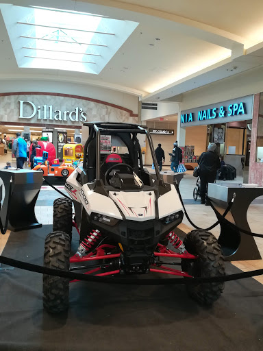 Shopping Mall «Summit Mall», reviews and photos, 3265 W Market St, Fairlawn, OH 44333, USA